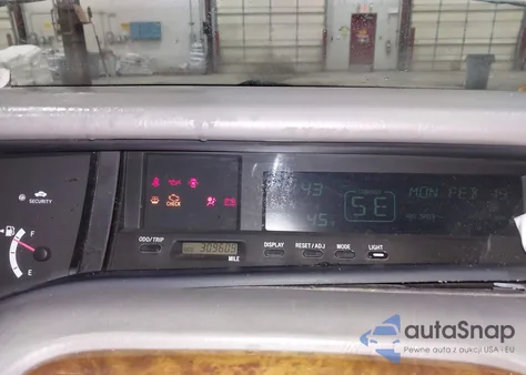 2001 Toyota Avalon Xls z USA, uszkodzony, nr VIN 4T1BF28B71U156440